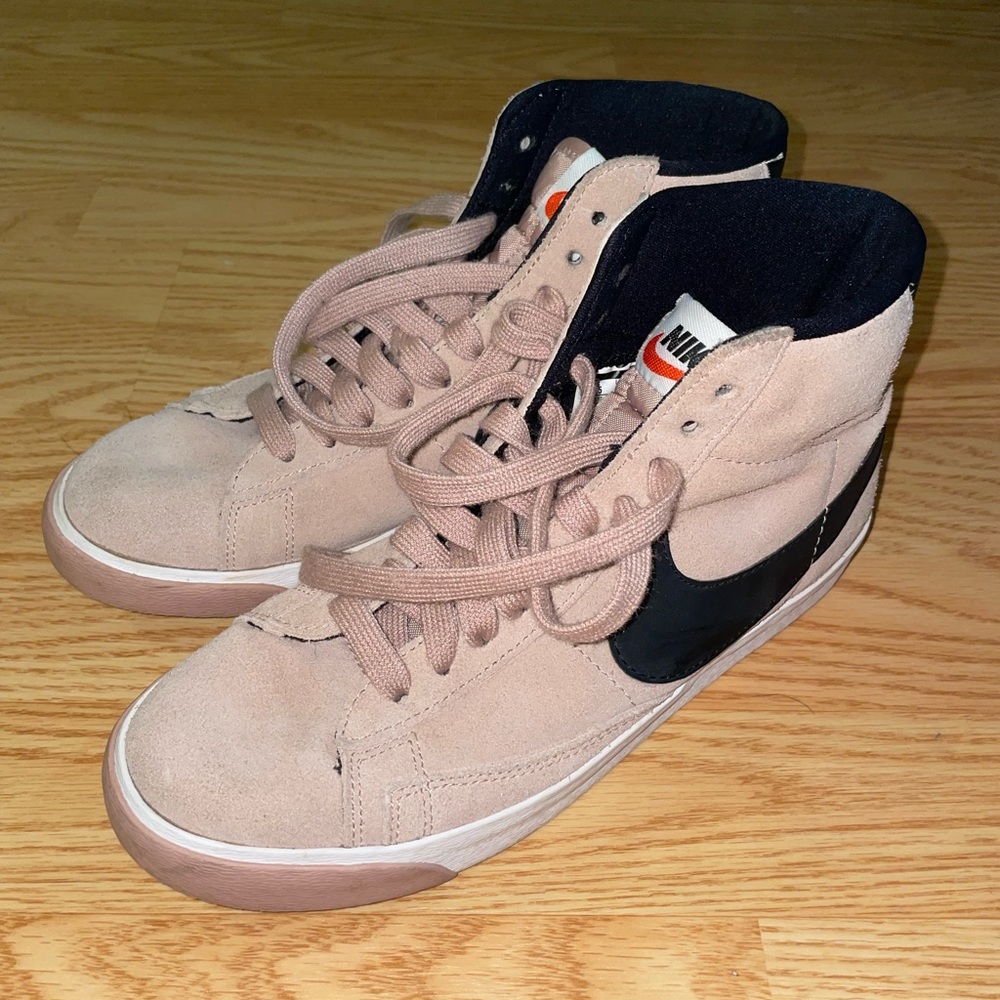 Nike Blazers suede  size 6.5 blush pink